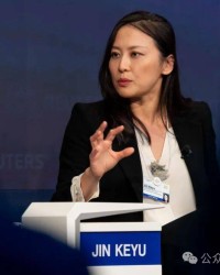九游娱乐官方入口-近40岁的金刻羽，为何甘愿被浙江土豪围猎而非婚生女？